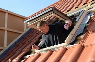 Pose de fenêtres de toit Velux à Gelos